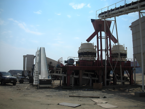 圓錐式破碎機(jī)工作原理