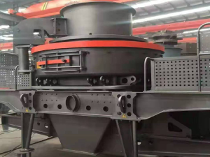 立式?jīng)_擊破碎機(jī)怎么樣？怎么解決出分粉高的問題？